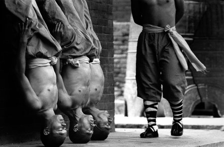 Монахи шаолинь