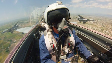 Миг кабина пилота