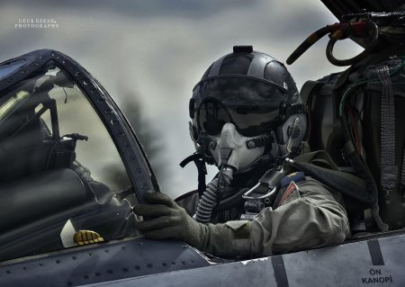Fighter pilot