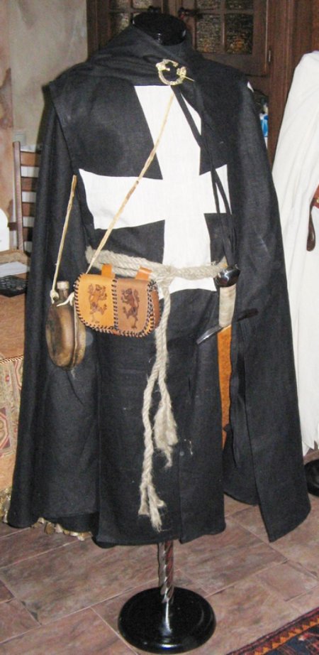 Госпитальеры одежда рыцарей