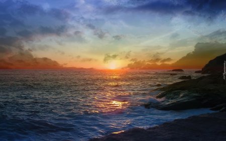 Закат на море