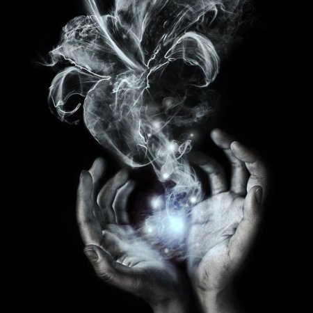 Рука из дыма