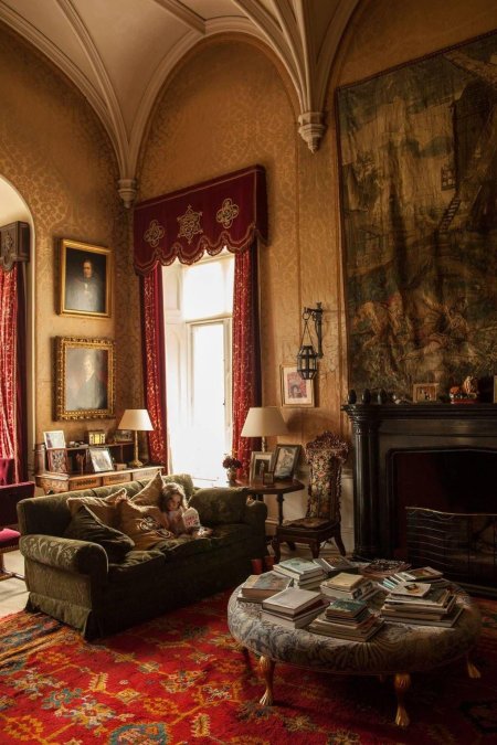 Гостиная в викторианском стиле