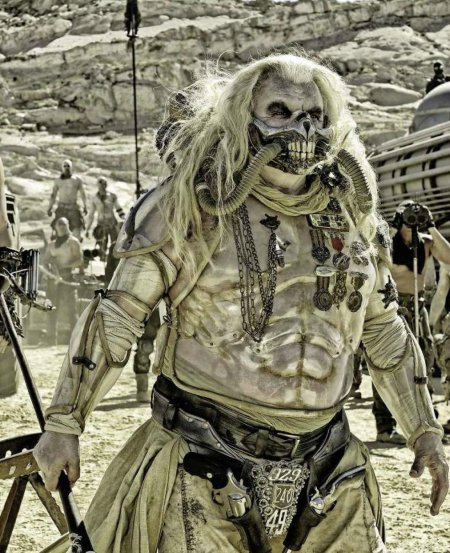 Хью кияс бёрн безумный макс