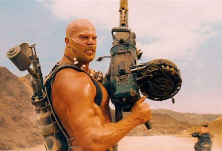 Натан джонс безумный макс