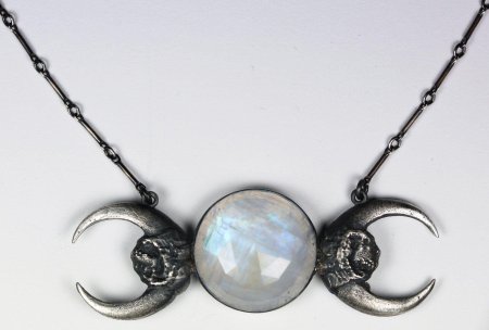 Луна украшение