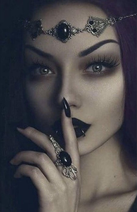 Дарья гончарова модель готика