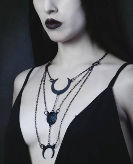 Ожерелье ведьмы