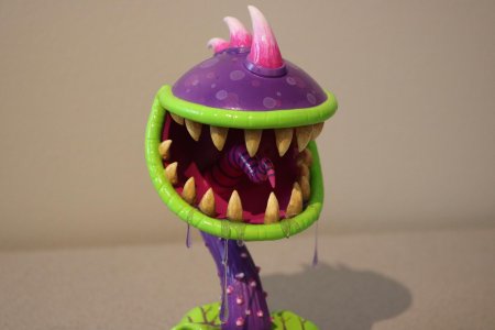 Чомпер растения против зомби