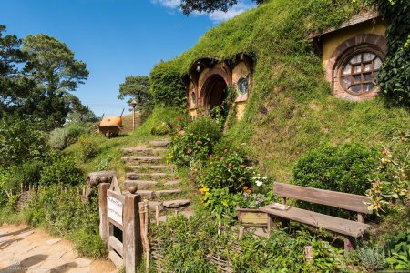 Деревня хоббитон в новой зеландии