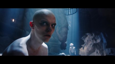 Николас холт безумный макс