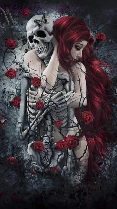 Девушка с черепом