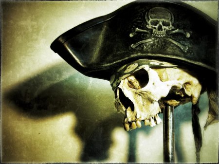 Череп пират