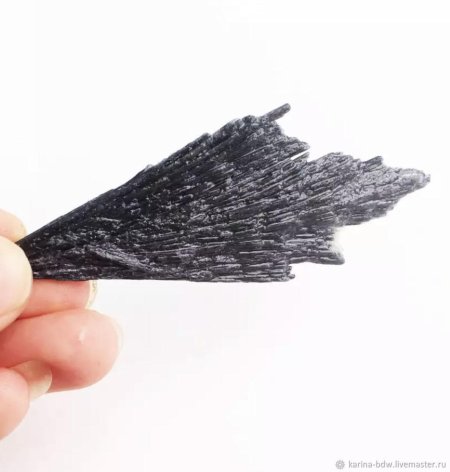 Кианит ведьмина метла