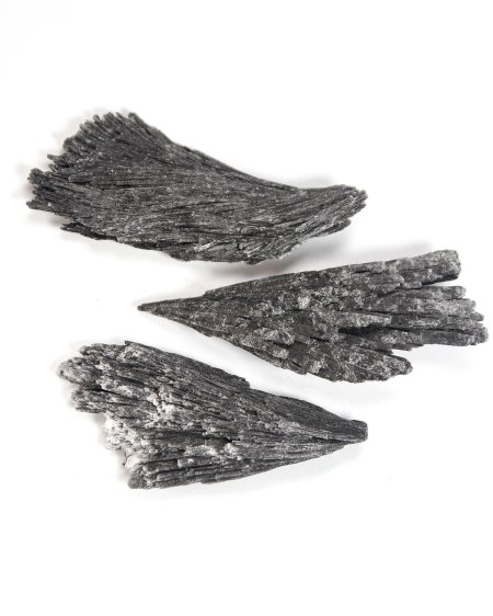 Кианит камень ведьмина метла