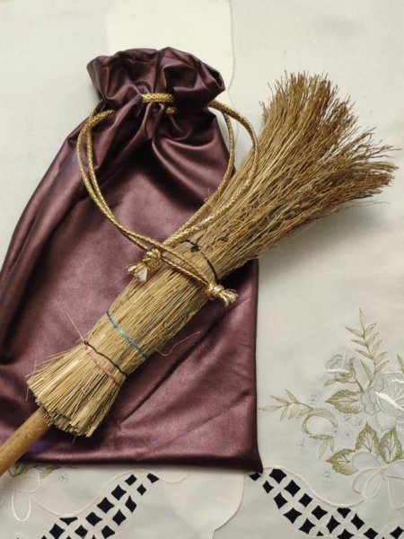 Ведьмина метла