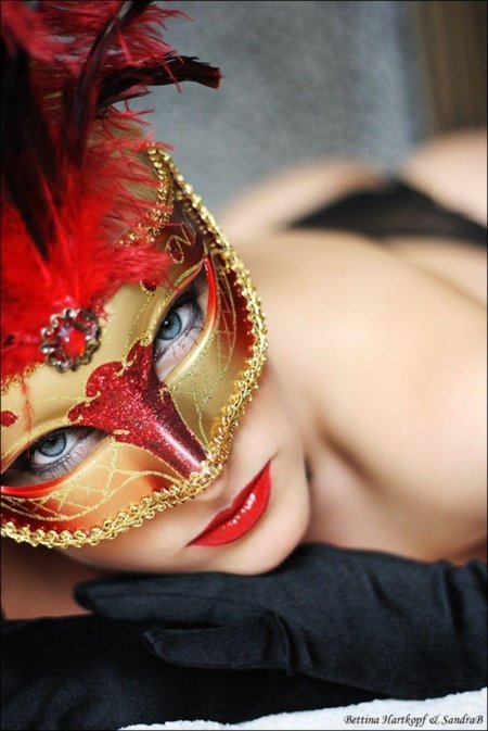 Венецианский карнавал маски