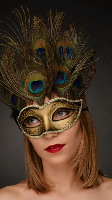 Венецианский карнавал маска павлин