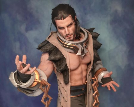 Косплей league of legends гарен