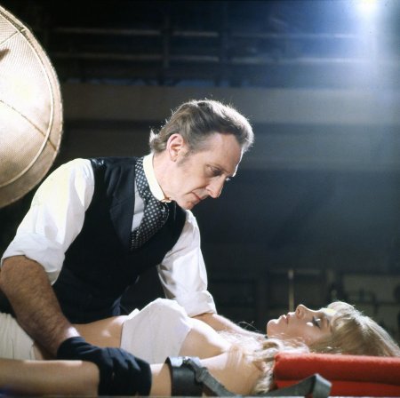 Франкенштейн создал женщину фильм 1966