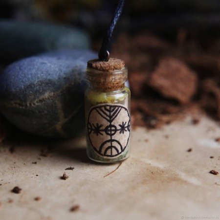 Ведьмина бутылка на защиту