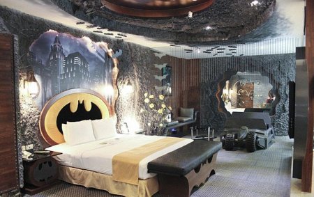 Комната в стиле бэтмена