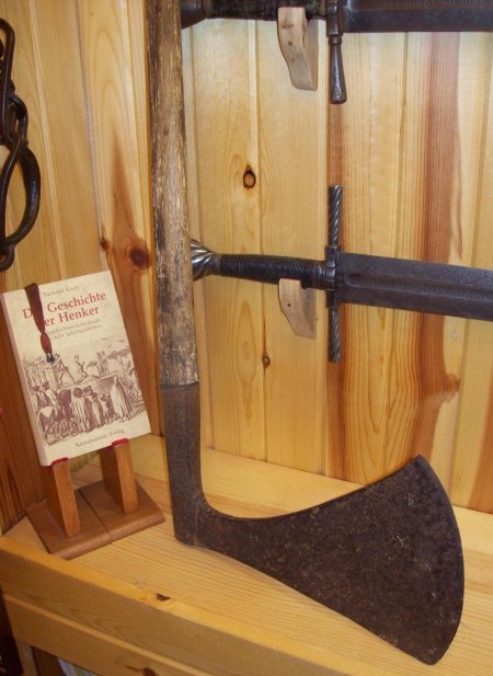 Средневековые топоры