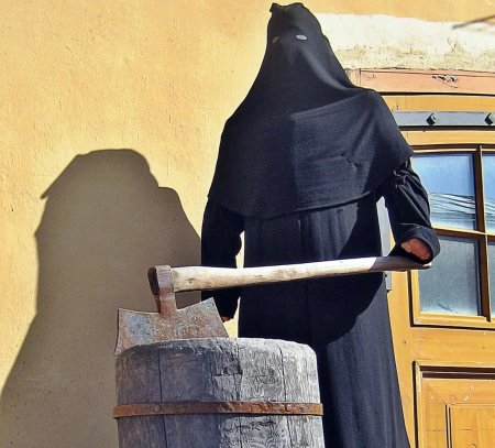 Палач с топором