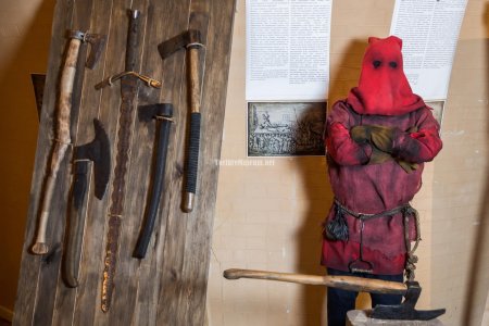 Топор палача музей