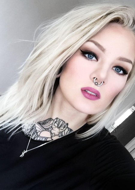 Красивые девушки с пирсингом