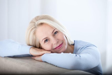 Женщина средних лет