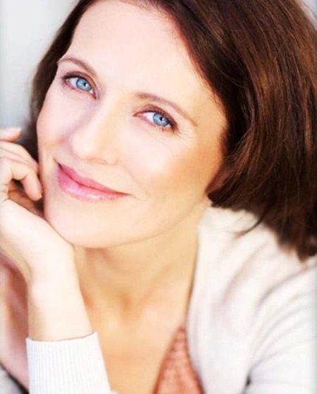 Взрослая красивая женщина