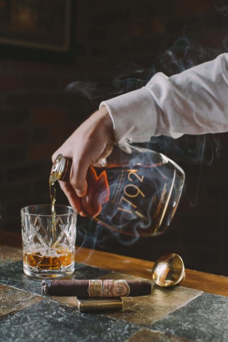 Виски и сигара