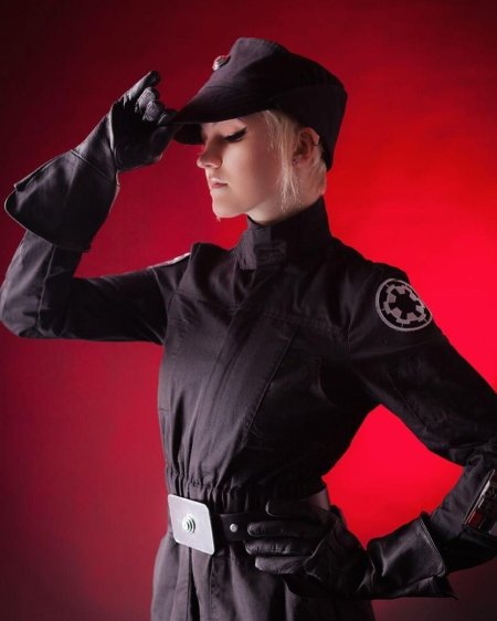 Имперский офицер звездные войны девушка