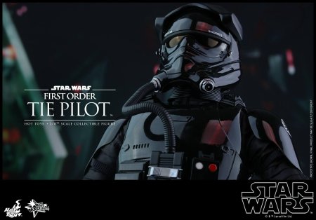 Tie pilot hot toys