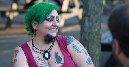 Литтл бэр шварц бородатая женщина