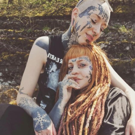 Татуированная женщина