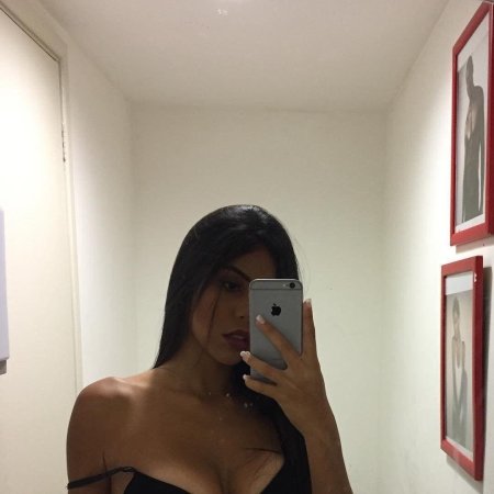 Латина селфи