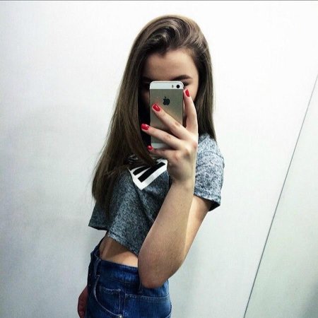 Девушка и женщина