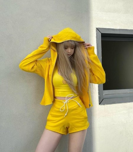 Модные костюмы