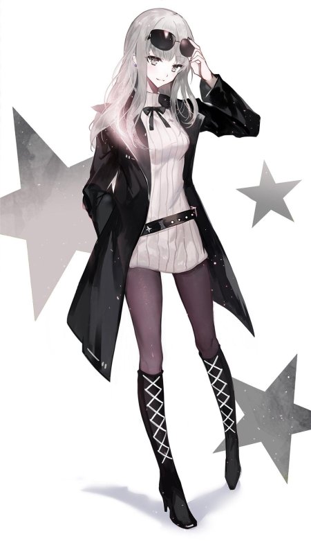 Аниме девушка в костюме