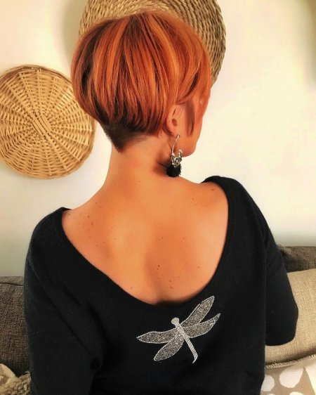 Короткая женская прическа