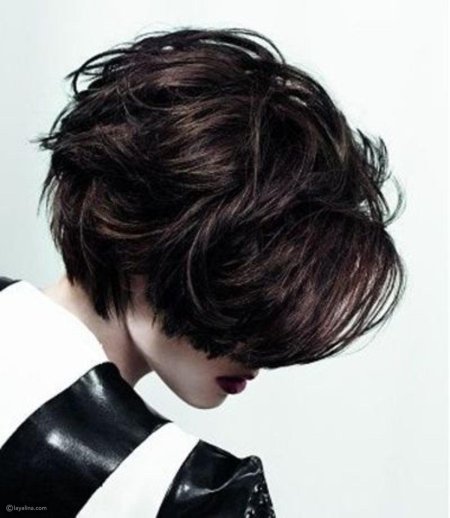 Волосы короткие