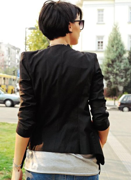 Девушка короткая стрижка