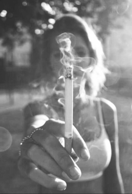 Фотосессия с сигаретой