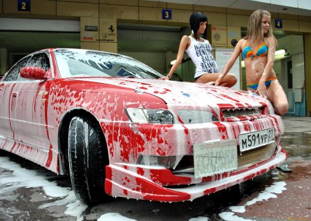 Мойка машин девушки