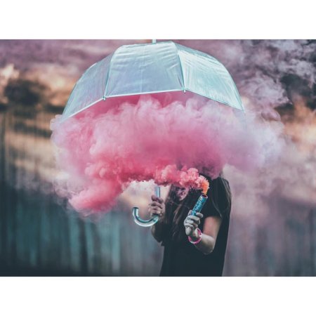 Зимняя фотосессия с цветным дымом