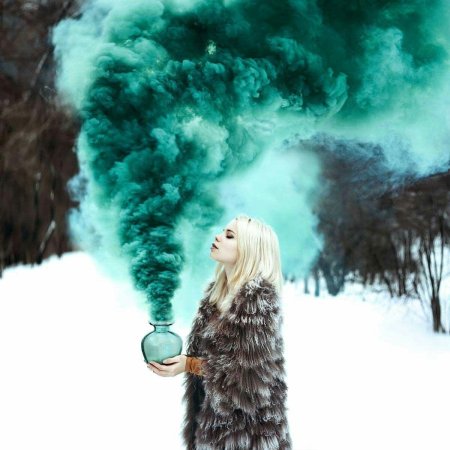 Фотосессия с цветным дымом