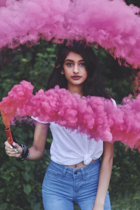 Фотосессия с цветным дымом