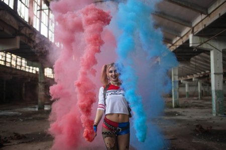 Фотосессия с цветным дымом